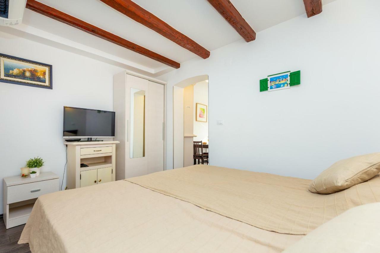City Wall'S Studio Apartment Ragusa Esterno foto