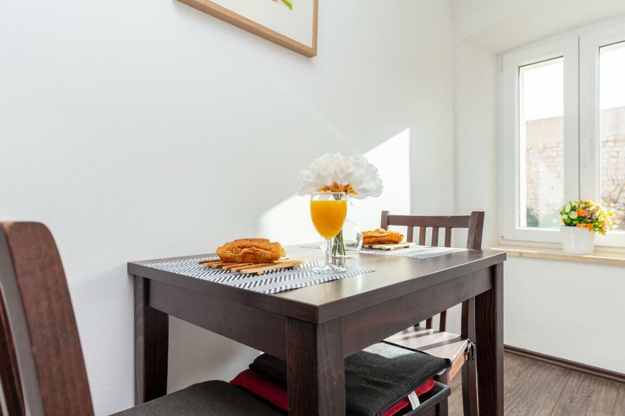 City Wall'S Studio Apartment Ragusa Esterno foto